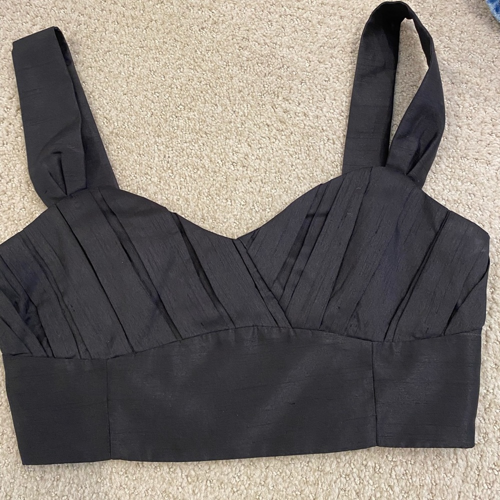 Aritzia black cropped tank top
